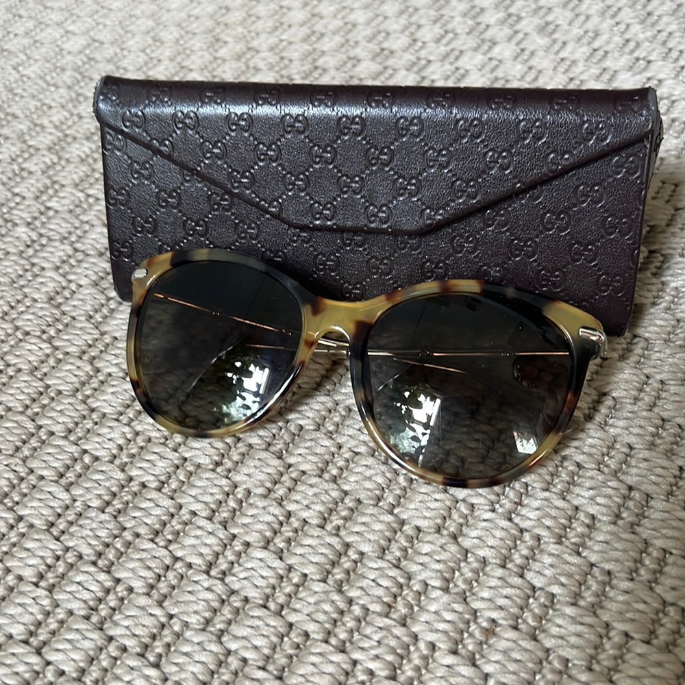 Gucci sunglasses